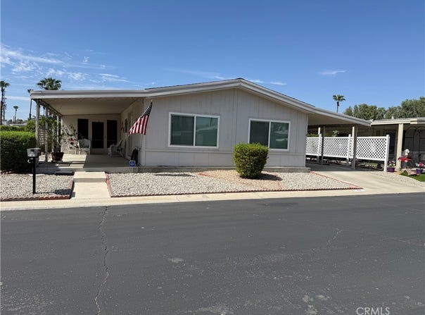 42 Coble Dr, Cathedral City, CA 92234
