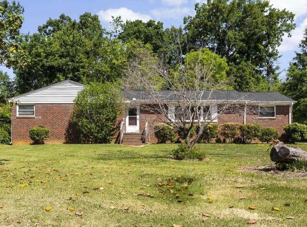 206 Greenbriar Drive, Simpsonville, SC 29680-6114