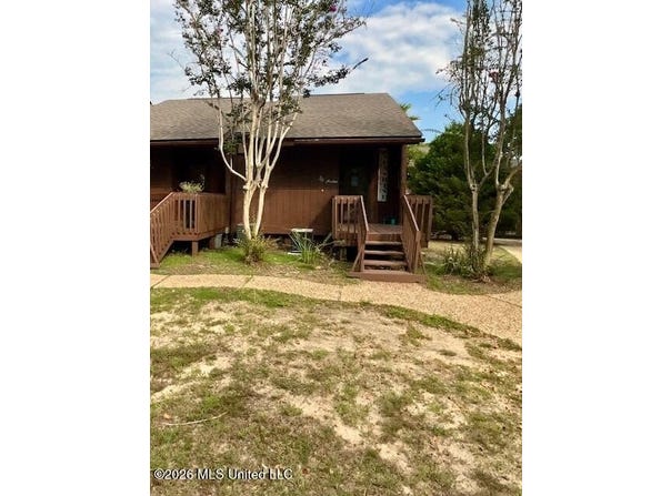 109 Lakeside Villla, Diamondhead, MS 39525