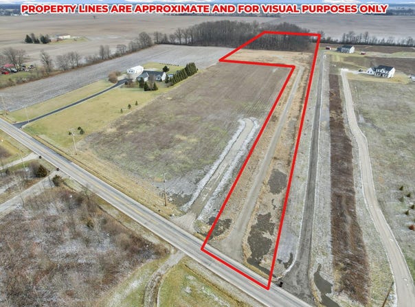 2112 Horseshoe Road, Delaware, OH 43015