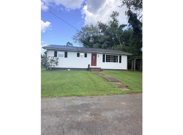 215 Blevins, OAK HILL, WV 25901