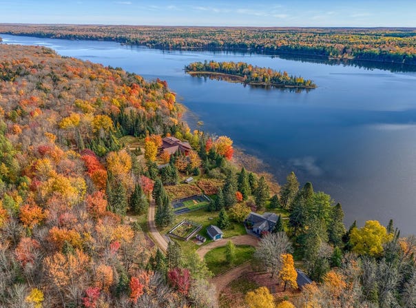 N2862 FOREST RD 6320, Watersmeet, MI 49969