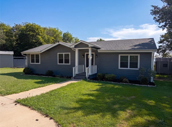400 Causeway View, Seven Points, TX 75143