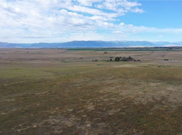134 N Two Bear Road, Fromberg, MT 59029