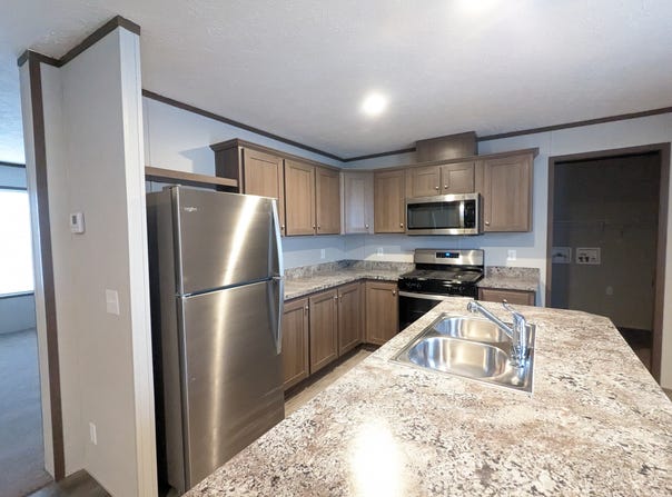 660 Oregon, Belleville, MI 48111