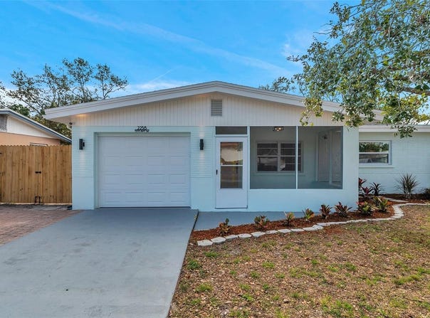 2238 13TH Avenue SW, LARGO, FL 33770