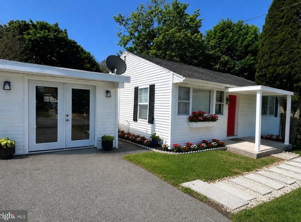 17701 LEONARD Avenue, HAGERSTOWN, MD 21740