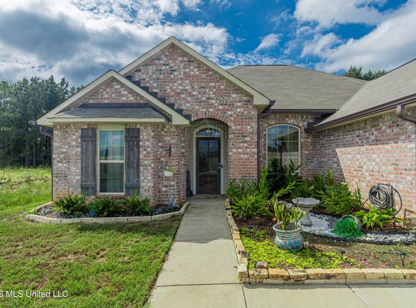 640 Statesman Drive, Byram, MS 39272