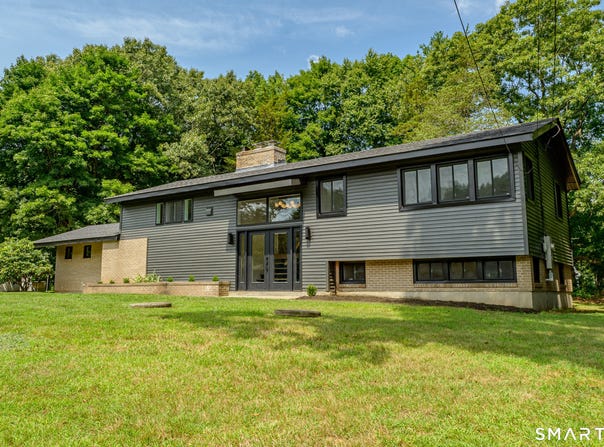 88 Grand View Terrace, Brooklyn, CT 06234