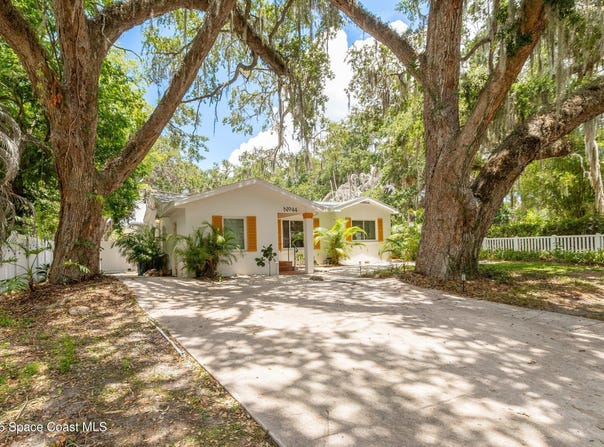 44 Littlejohn Lane, Rockledge, FL 32955
