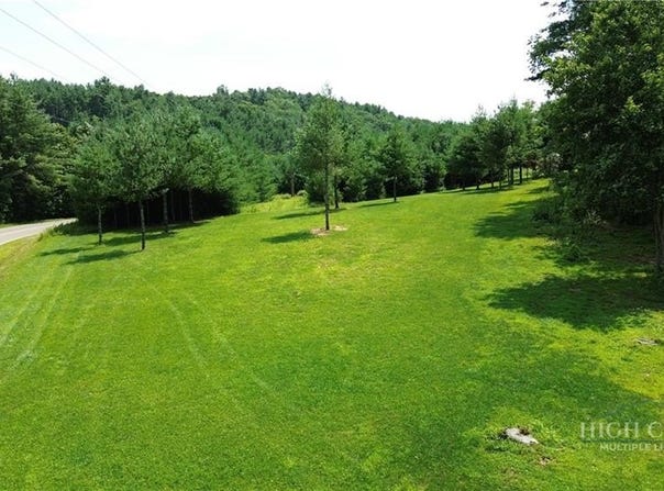 Greenview Drive, Jefferson, NC 28640