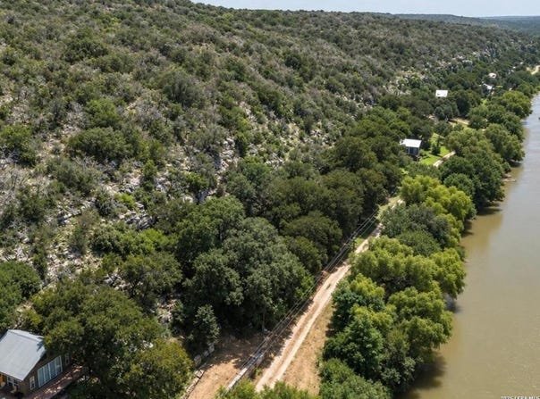 2357 N River Rd, Lampasas, TX 76550