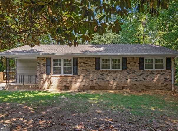 2840 Somerton Drive, Morrow, GA 30260