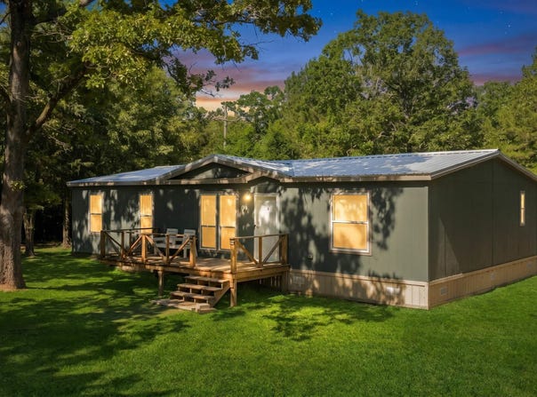 302 CR 3832, Hawkins, TX 75765