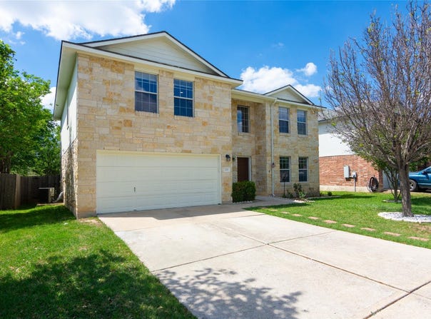 223 Herrera Trl, Hutto, TX 78634