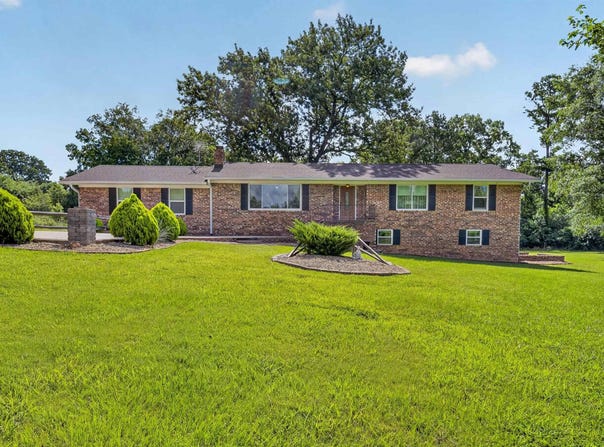 175 Thunder Road, Hot Springs, AR 71913