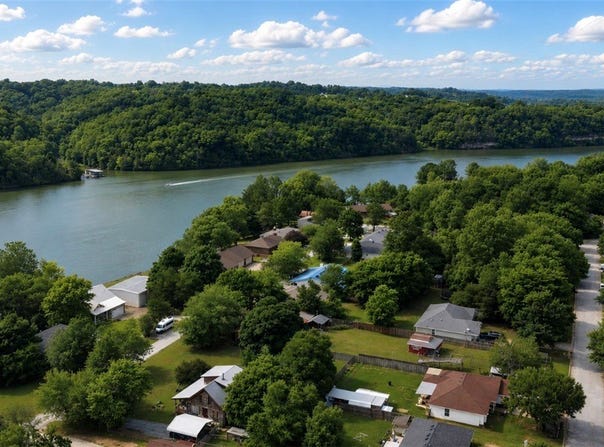 20782 Lakeshore Drive, Springdale, AR 72764