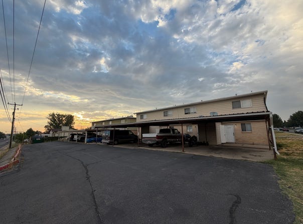 1215 E GORDON Ave, Layton, UT 84040