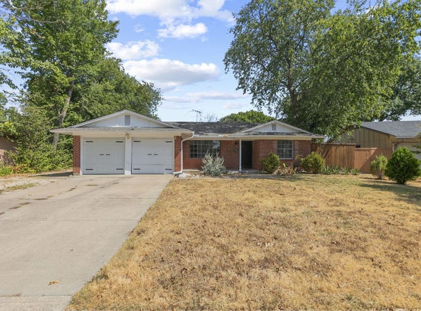 1306 N Floyd Road, Richardson, TX 75080