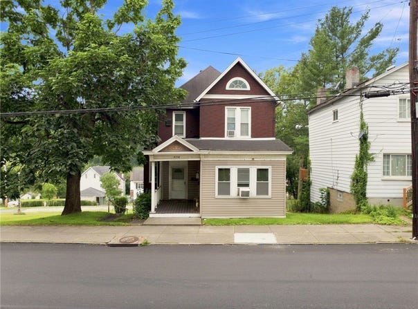 4716 Walnut St, Versailles Boro, PA 15132