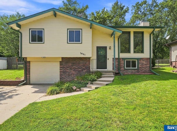 2401 NW 50 Street, Lincoln, NE 68524