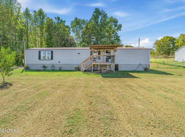 257 McClung Rd, Madisonville, TN 37354
