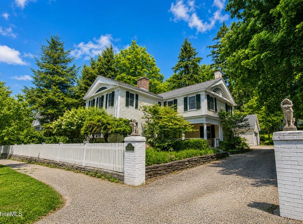 53 Main St, Stockbridge, MA 01262