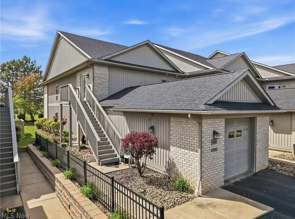 506 Milton Commons Boulevard, Lake Milton, OH 44429