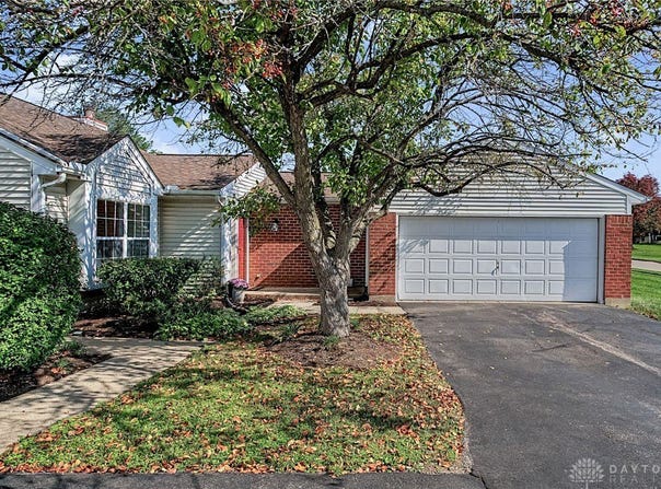 1487 Eagle Highlands Drive, Fairborn, OH 45324