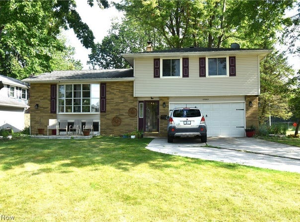 29663 Sutton Drive, North Olmsted, OH 44070