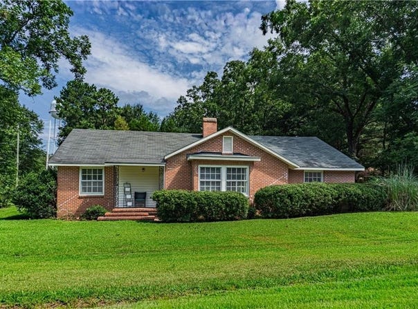 1512 Gregory Street, Hurtsboro, AL 36860