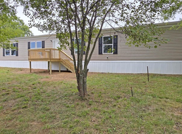 1805 Fogle Road, Loretto, KY 40037