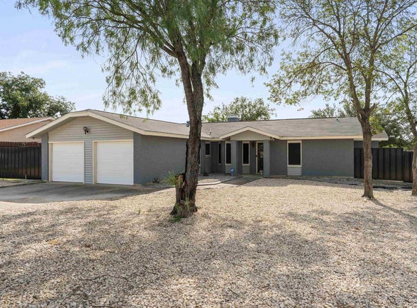 110 Tomahawk Trail, Del Rio, TX 78840