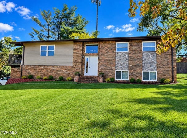 154 Locust Circle, Pennington Gap, VA 24277
