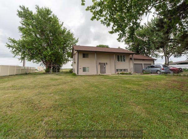 1930 N Adams Central Ave, Juniata, NE 68955