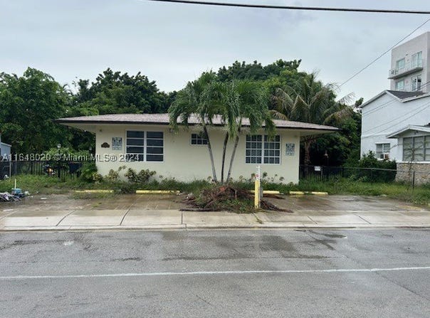 800 NE 85th St, Miami, FL 33138