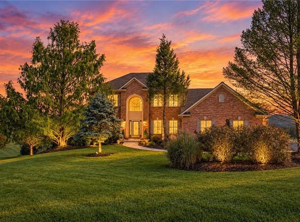 4123 Wyndemere Circle E, Lowhill Twp, PA 18078