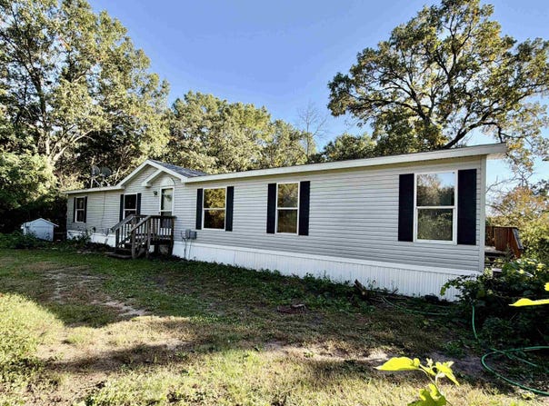 E1657 PINE Lane, WAUPACA, WI 54981