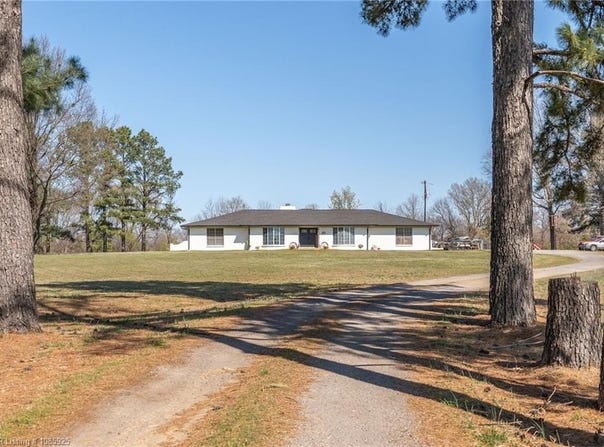 809 W Broadway ST, Spiro, OK 74959