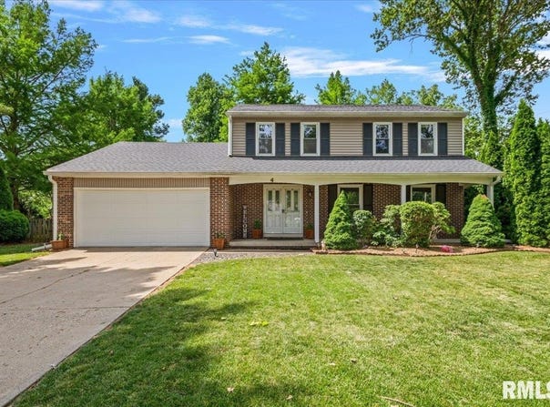 4 PARKWAY Road, Springfield, IL 62712