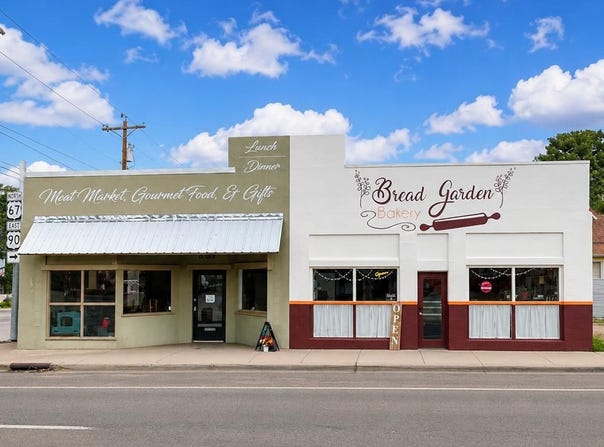801 E Holland Avenue, Alpine, TX 79830
