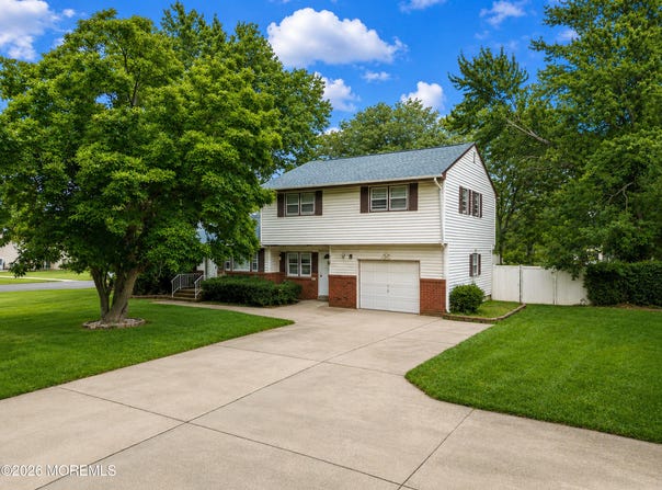 524 Lloyd Road, Matawan, NJ 07747