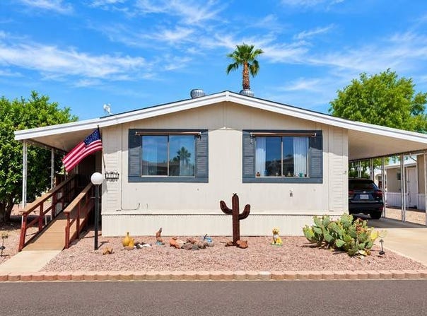 652 S Ellsworth Rd, Mesa, AZ 85208