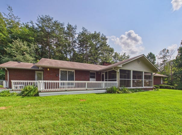 68 Clay Drive, Manchester, KY 40962