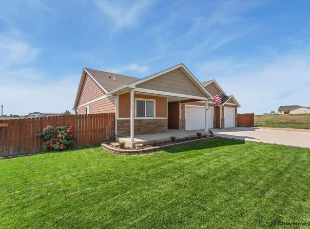 1132 VERLAN WAY, Cheyenne, WY 82009
