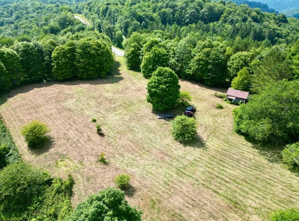 15 (Rr), Valley Head, WV 26294