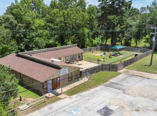 413 State Highway 323 E, Overton, TX 75684