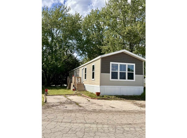 450 Wall Street, Denmark, WI 54208