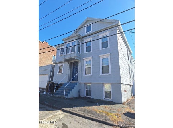 65 13th Street, Troy, NY 12180