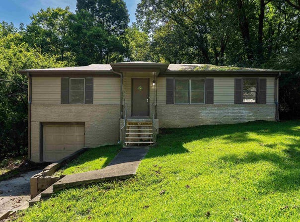 2613 5TH STREET, CENTER POINT, AL 35215